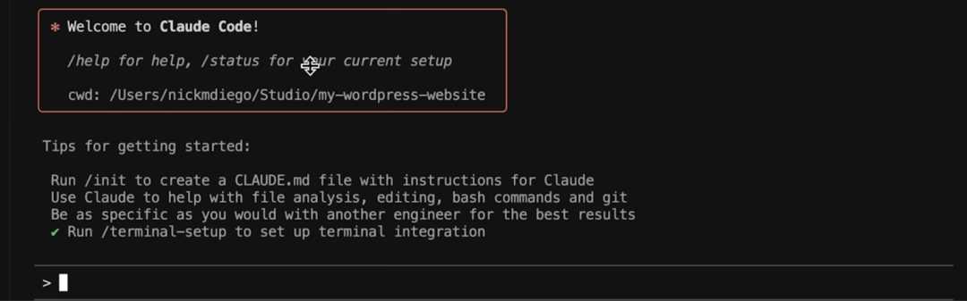 然后在终端里直接敲入claude命令,按下回车,系统会提示你登录Claude账号,完成登录后就能看到Claude Code的欢迎界面,这就说明两个工具成功打通了。 然后在终端里直接敲入claude命令,按下回车,系统会提示你登录Claude账号,完成登录后就能看到Claude Code的欢迎界面,这就说明两个工具成功打通了。